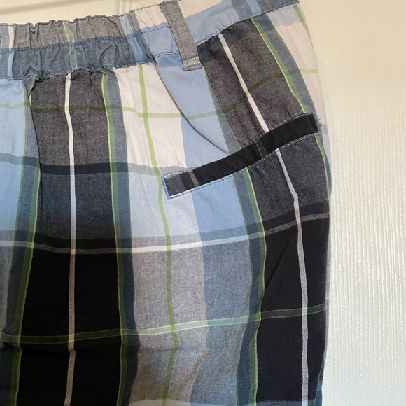 Ladies summer shorts from CJ Banks size 20. - Picture 3 of 5